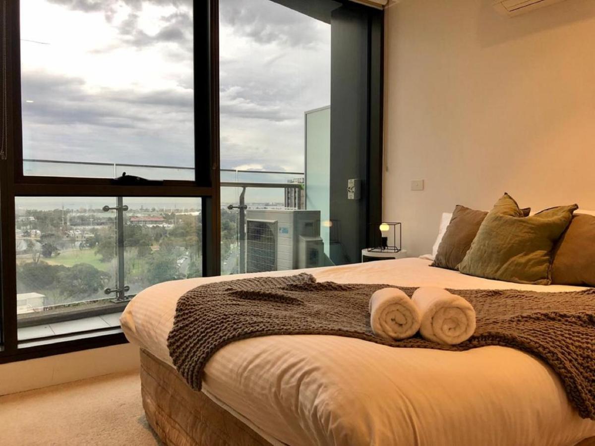Readyset Apartments At Emerald Мельбурн Екстер'єр фото