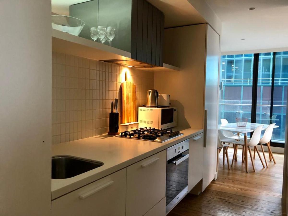 Readyset Apartments At Emerald Мельбурн Екстер'єр фото
