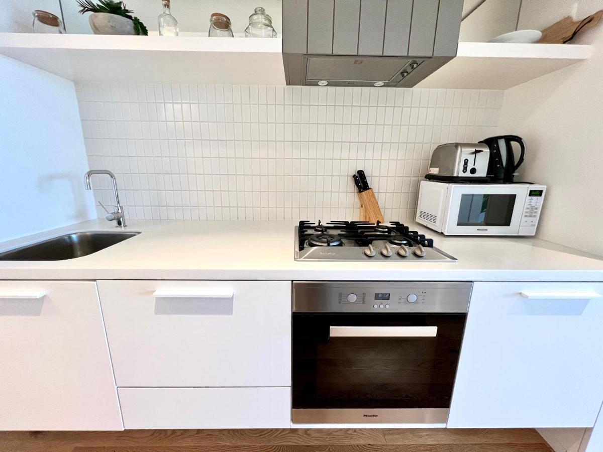 Readyset Apartments At Emerald Мельбурн Екстер'єр фото